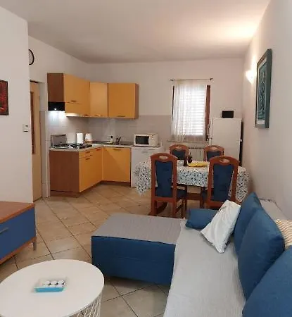 Graciela Apartment Pula