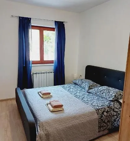 Apartment Graciela Pula